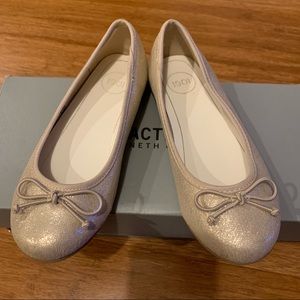 1901 Flats: Gold Kids Size 13